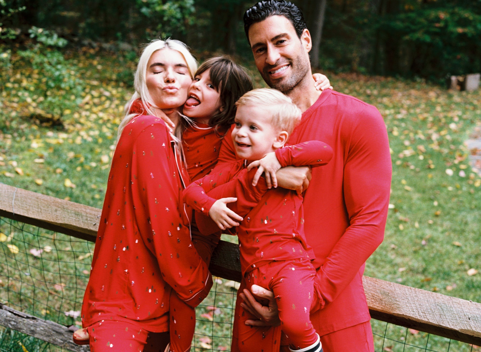 What Do Carly and Gio Share About Beauty Sleep and Holiday Bliss?