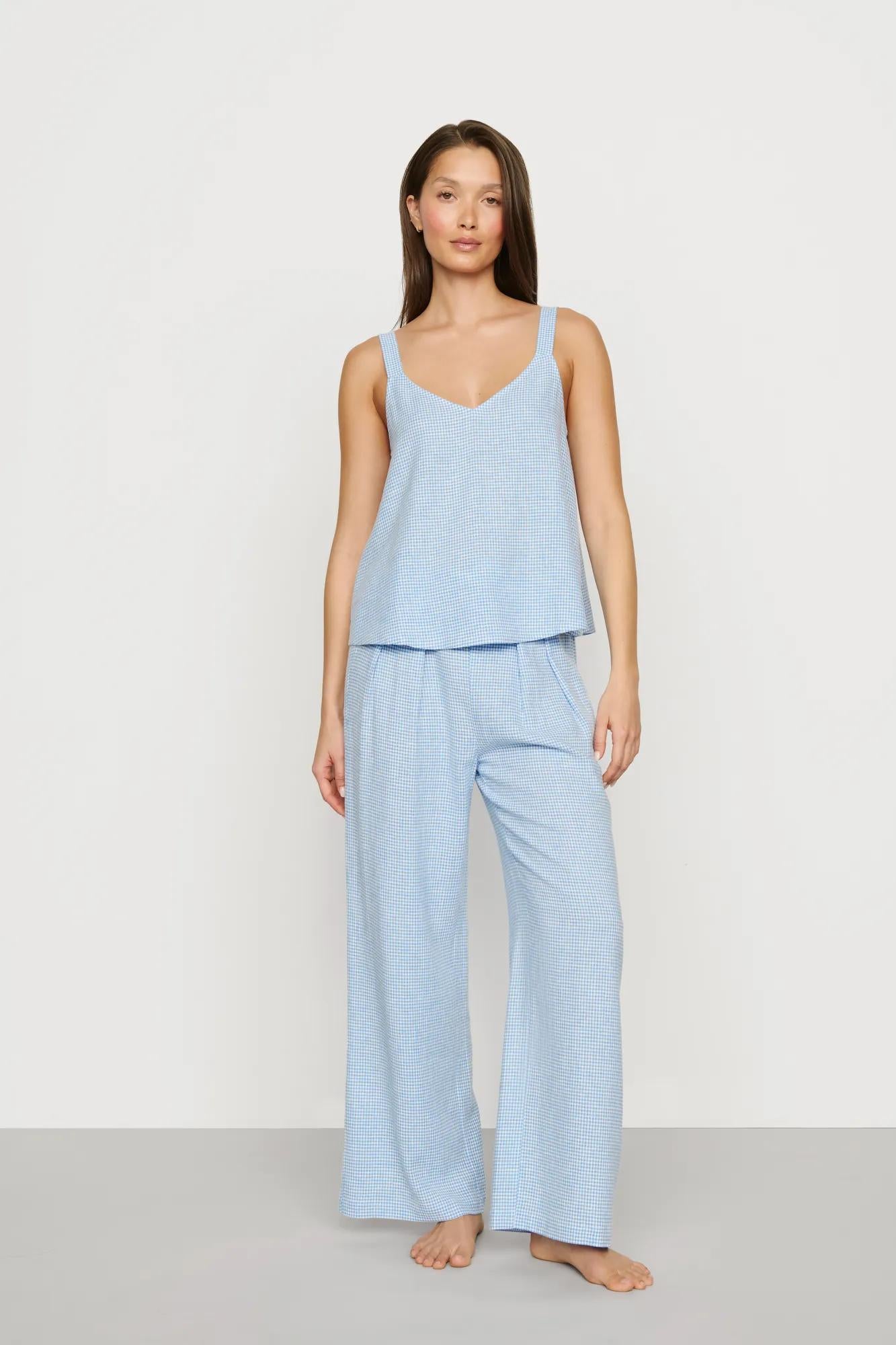 Model is wearing Linen Blend V Neck Cami in Gingham White/Summer Blue