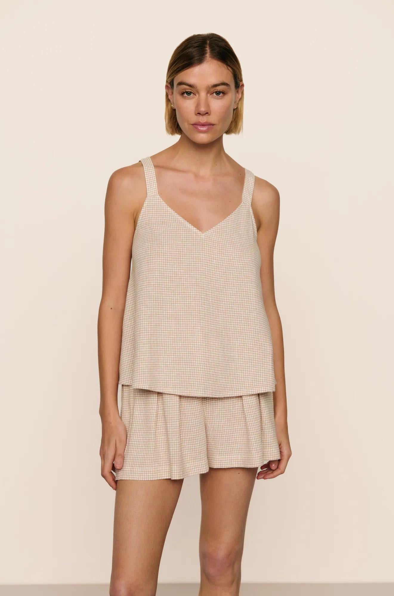 Model is wearing Linen Blend V Neck Cami in Gingham White/Warm Taupe