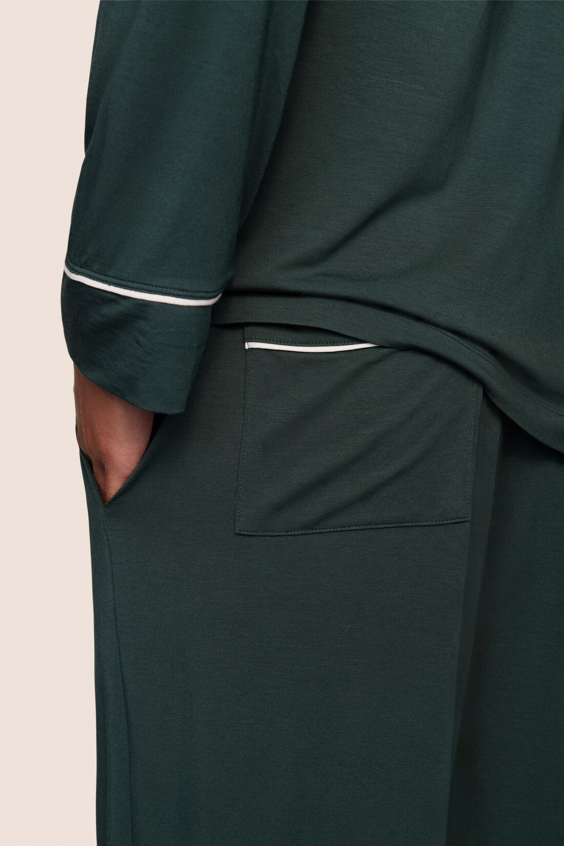Model is wearing William TENCEL™ Modal Long PJ Set  in Pine/Ivory