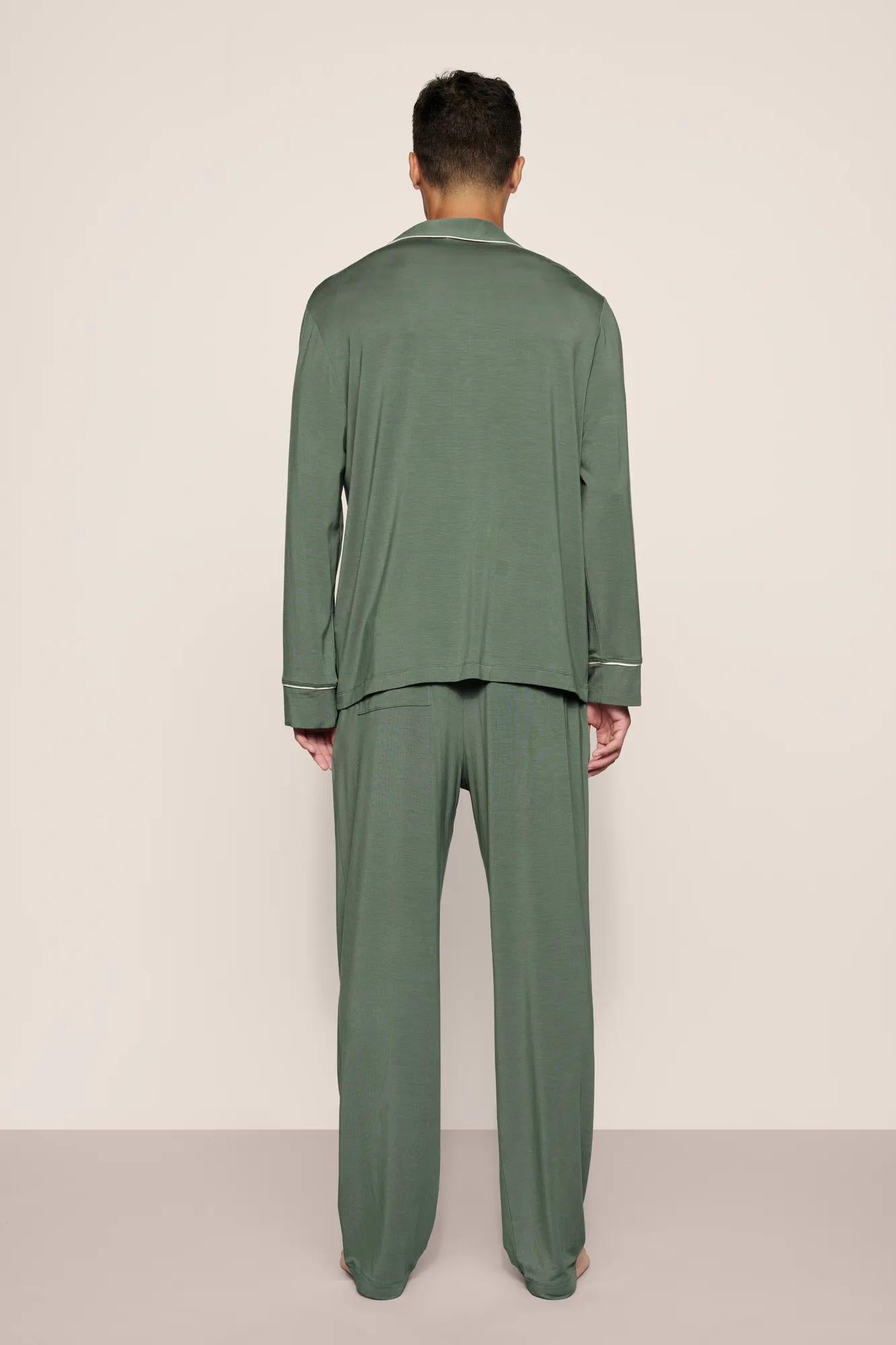 Model is wearing William TENCEL™ Modal Long PJ Set  in  Desert Sage/Ivory