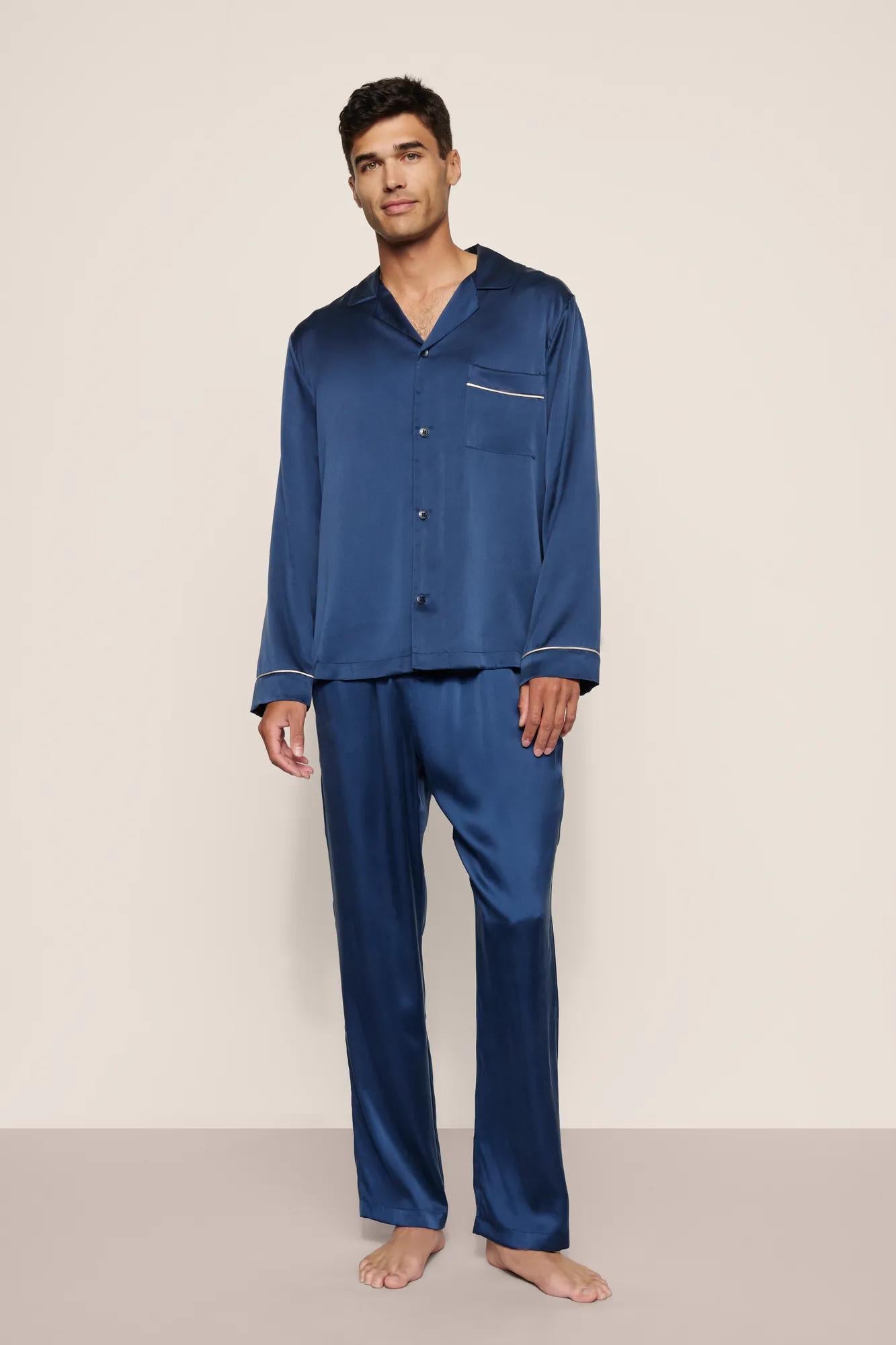 Model is wearing Charles Washable Silk Long PJ Set in Navy/Champagne