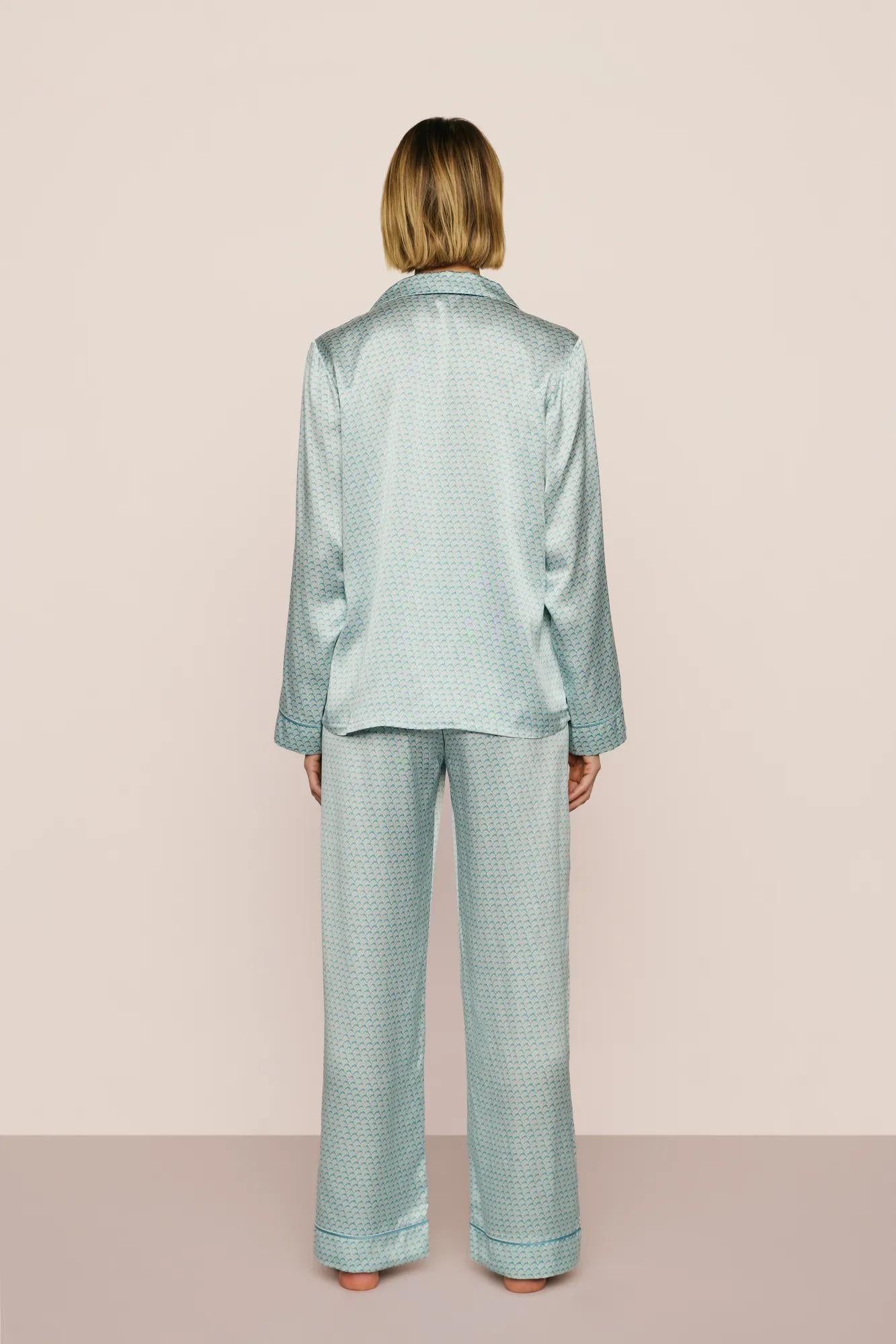Model is wearing Inez Washable Silk Printed Long PJ Set  in Seashell Blue Lagoon/Blue Lago