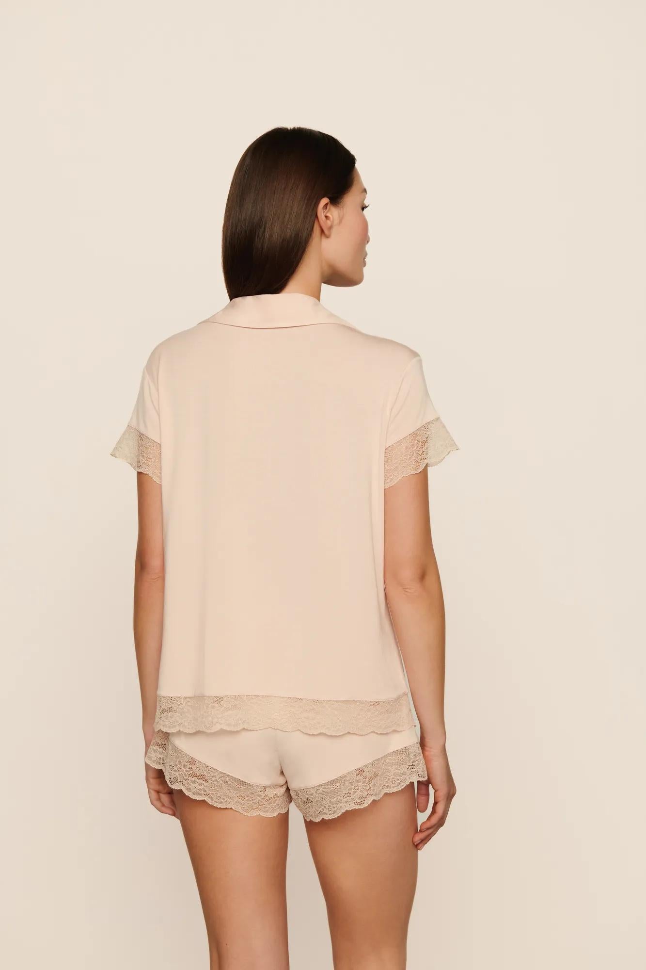 Model is wearing Malou TENCEL™ Modal Shortie Short PJ Set in Tea Rose