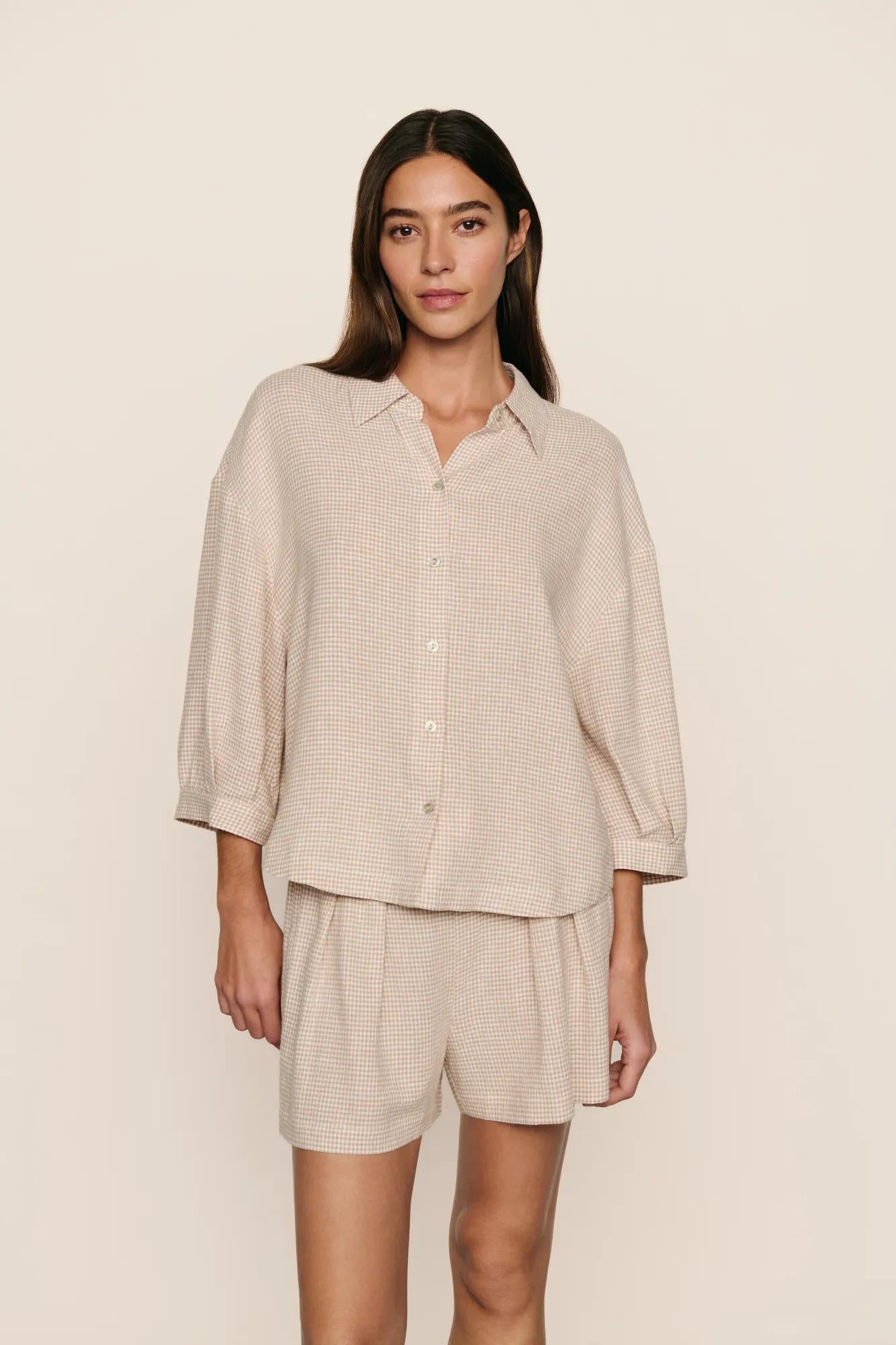 Model is wearing Linen Blend Relaxed Short in Gingham White/Warm Taupe