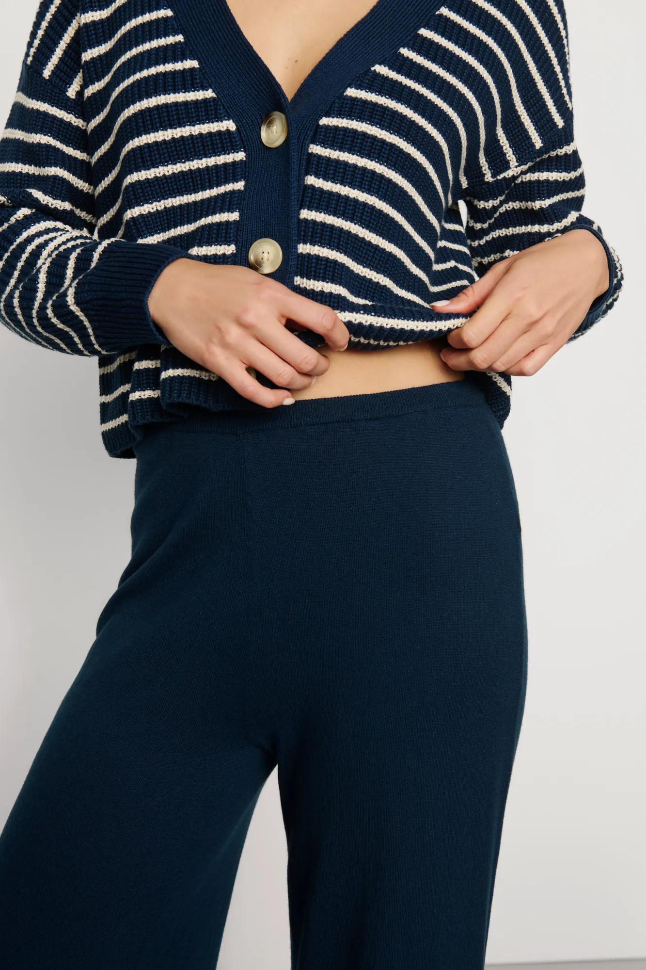 Model is wearing Fine Gauge Sweater Pant in Navy